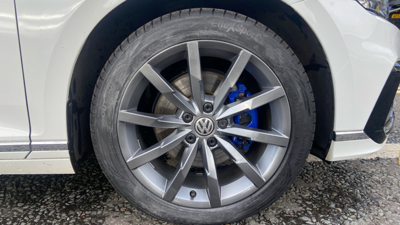 Volkswagen Passat 1.4 TSI PHEV GTE Advance 4dr DSG Saloon